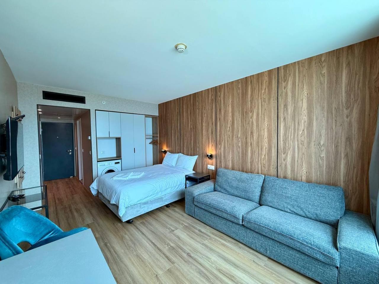 C Tower Apartments 内坦亚 外观 照片
